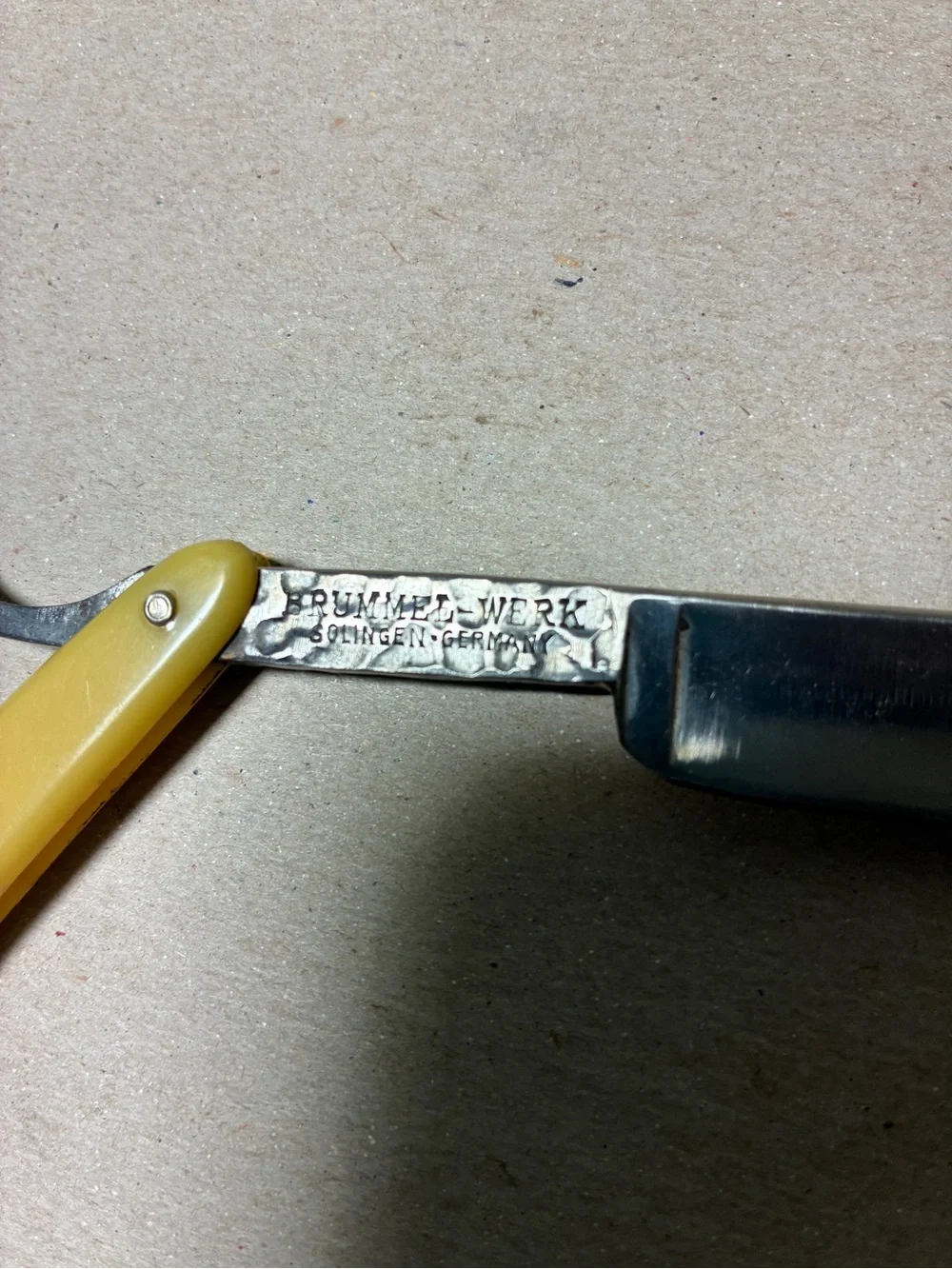 vintage Brummel-Werk (Beau Brummel) folding straight razor for shaving